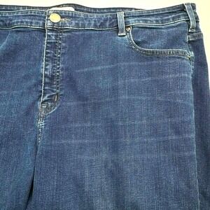 LANE BRYANT Womens‎ 26S Short Medium Wash Mid Rise Super Stretch Straight Jeans